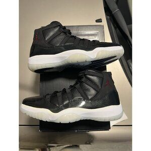 Jordan 11 retro 72-10  378037002 Size 11 New with defect (Yellowing Ink Flaw)